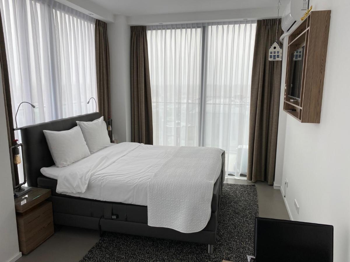 Black Jack Suites Amsterdam Exterior photo